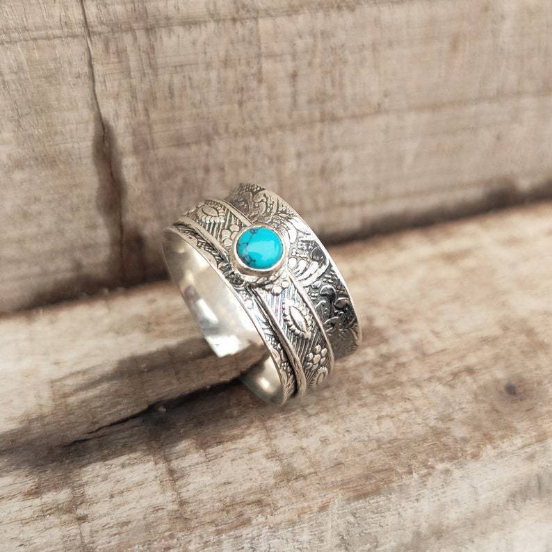 Bohemian-style Vintage Patterned Relief Ring