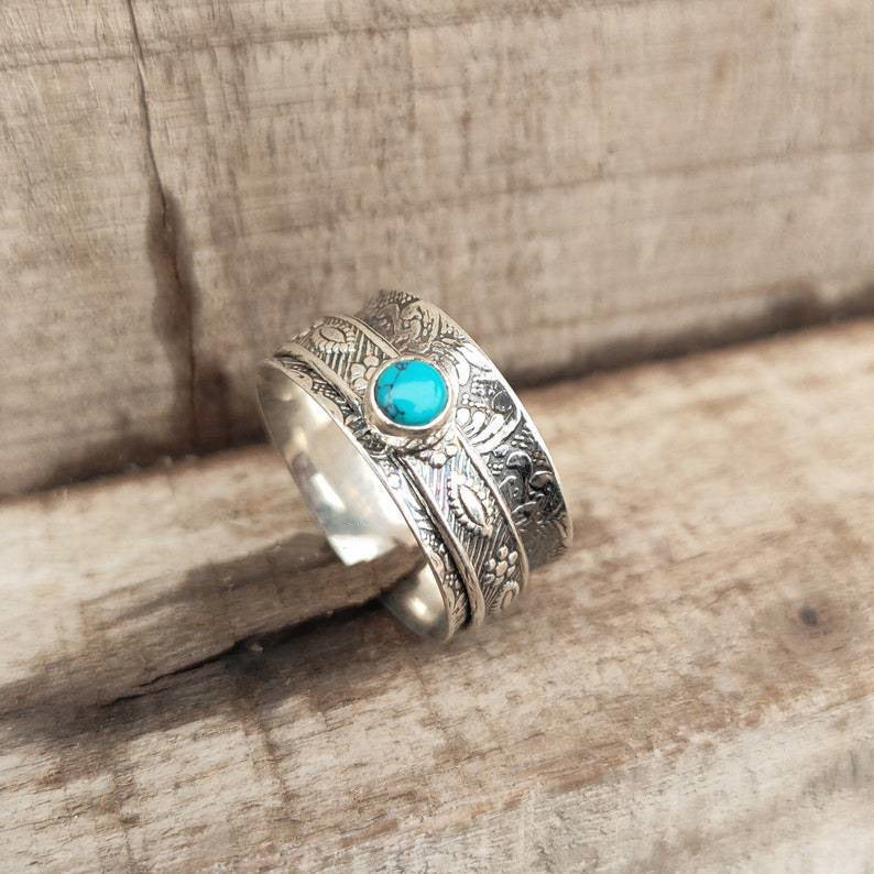 Bohemian-style Vintage Patterned Relief Ring