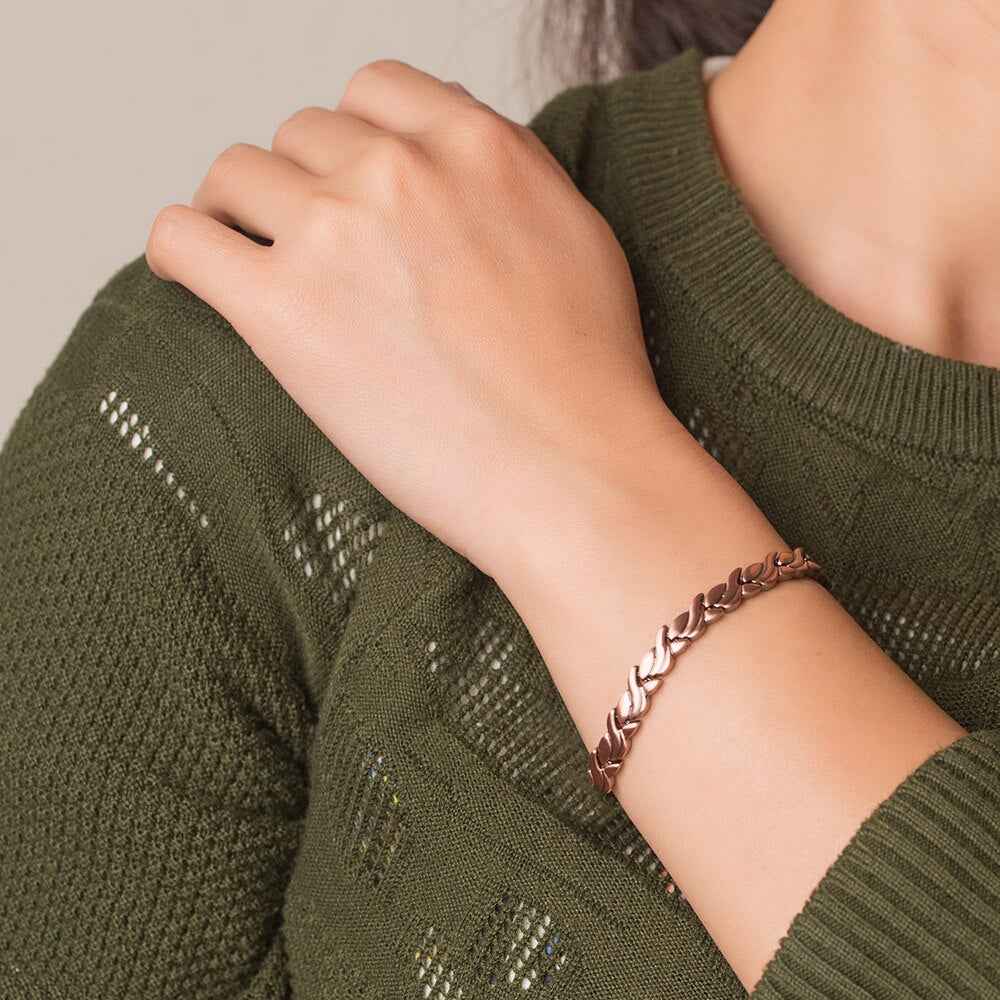 Pure copper bracelet wholesale magnetic small fish titanium steel bracelet stainless steel jewelry