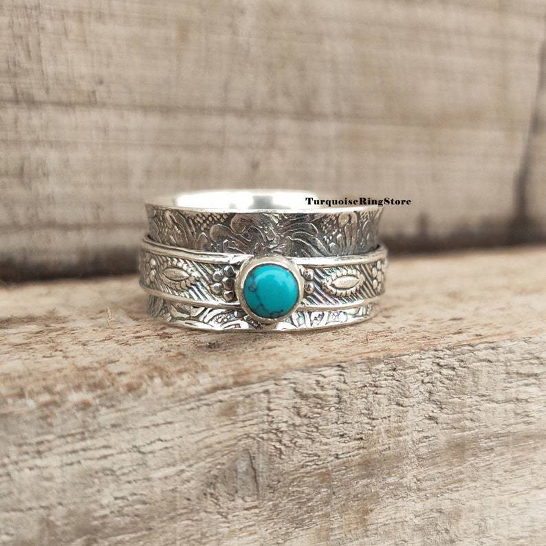 Bohemian-style Vintage Patterned Relief Ring