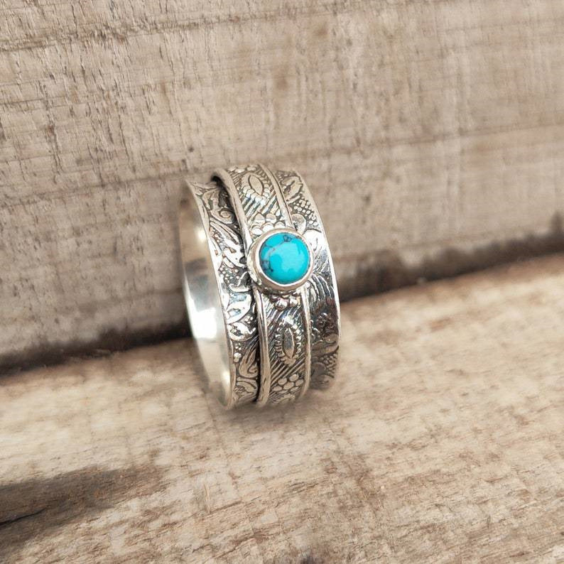 Bohemian-style Vintage Patterned Relief Ring