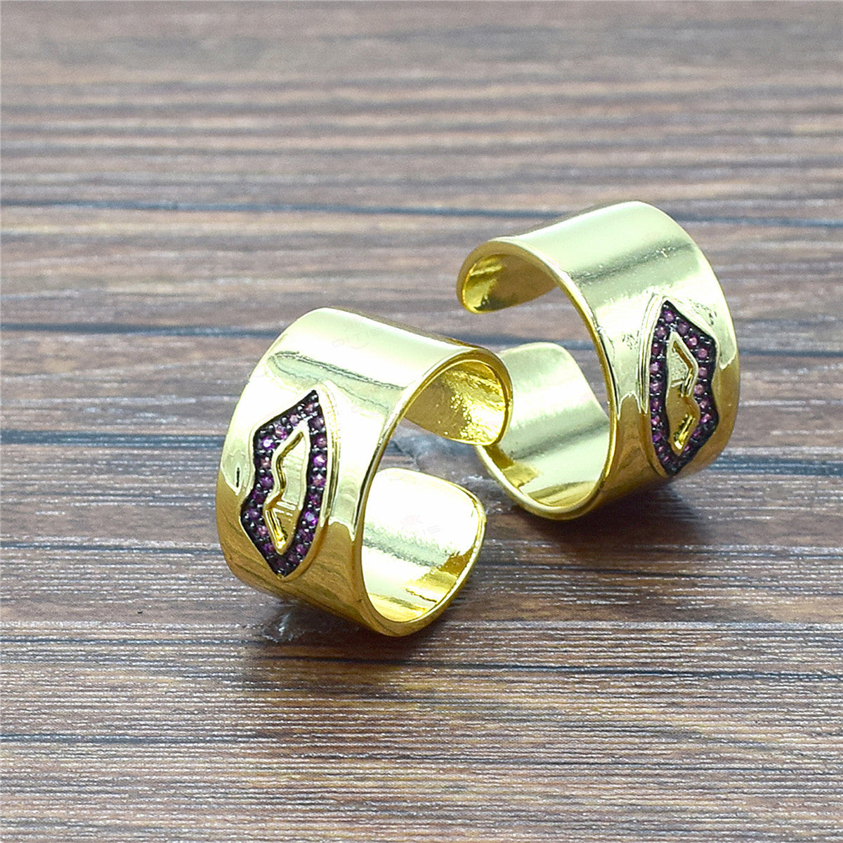 Zircon Ring Copper Micro-inlaid Zircon Ring