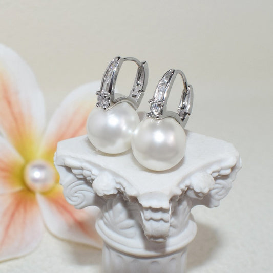 Copper Plated Real Gold Mother Pearl Inlaid Zircon Pearl Elegant Simple Earrings